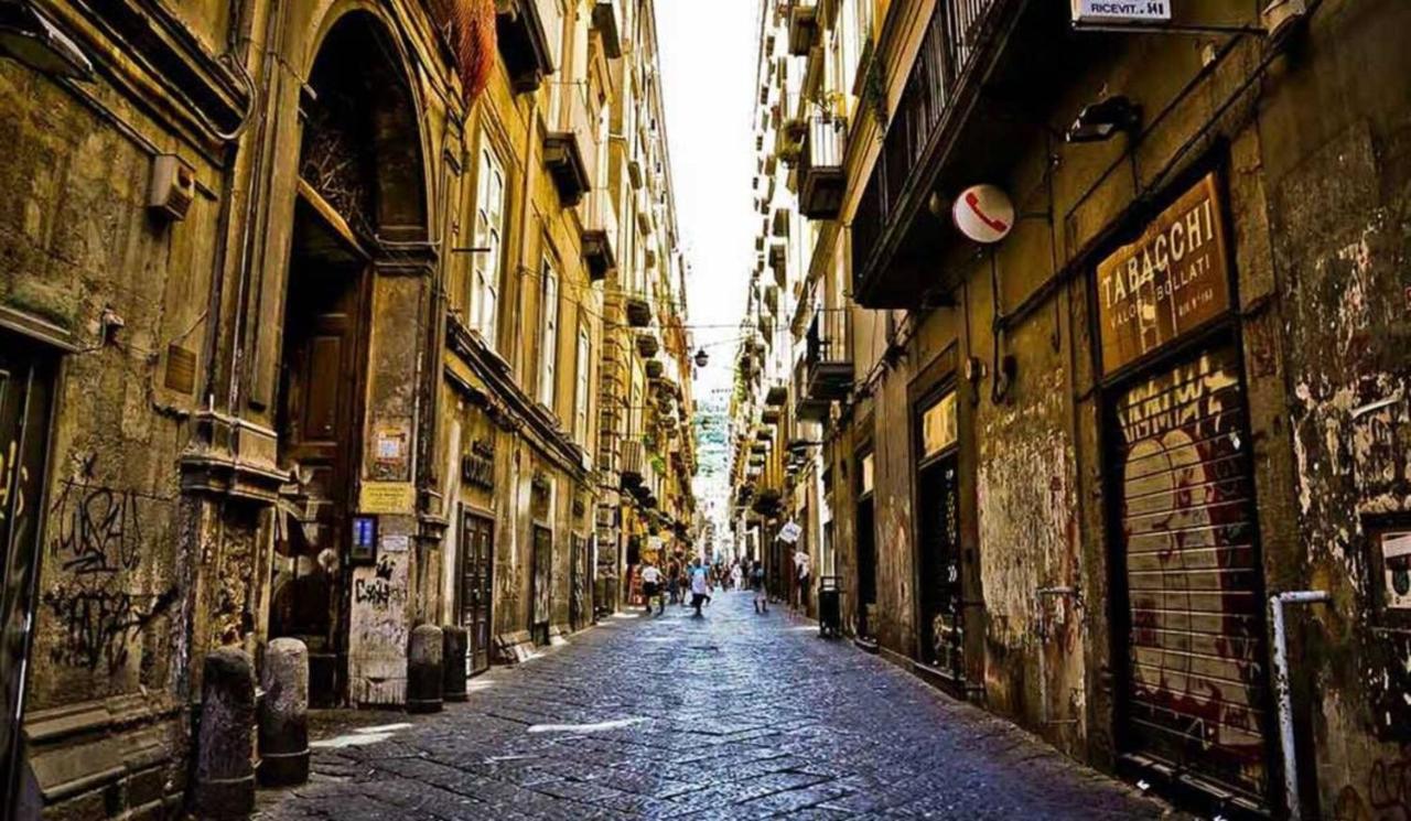 Casina Via Foria Bed & Breakfast Napoli Dış mekan fotoğraf