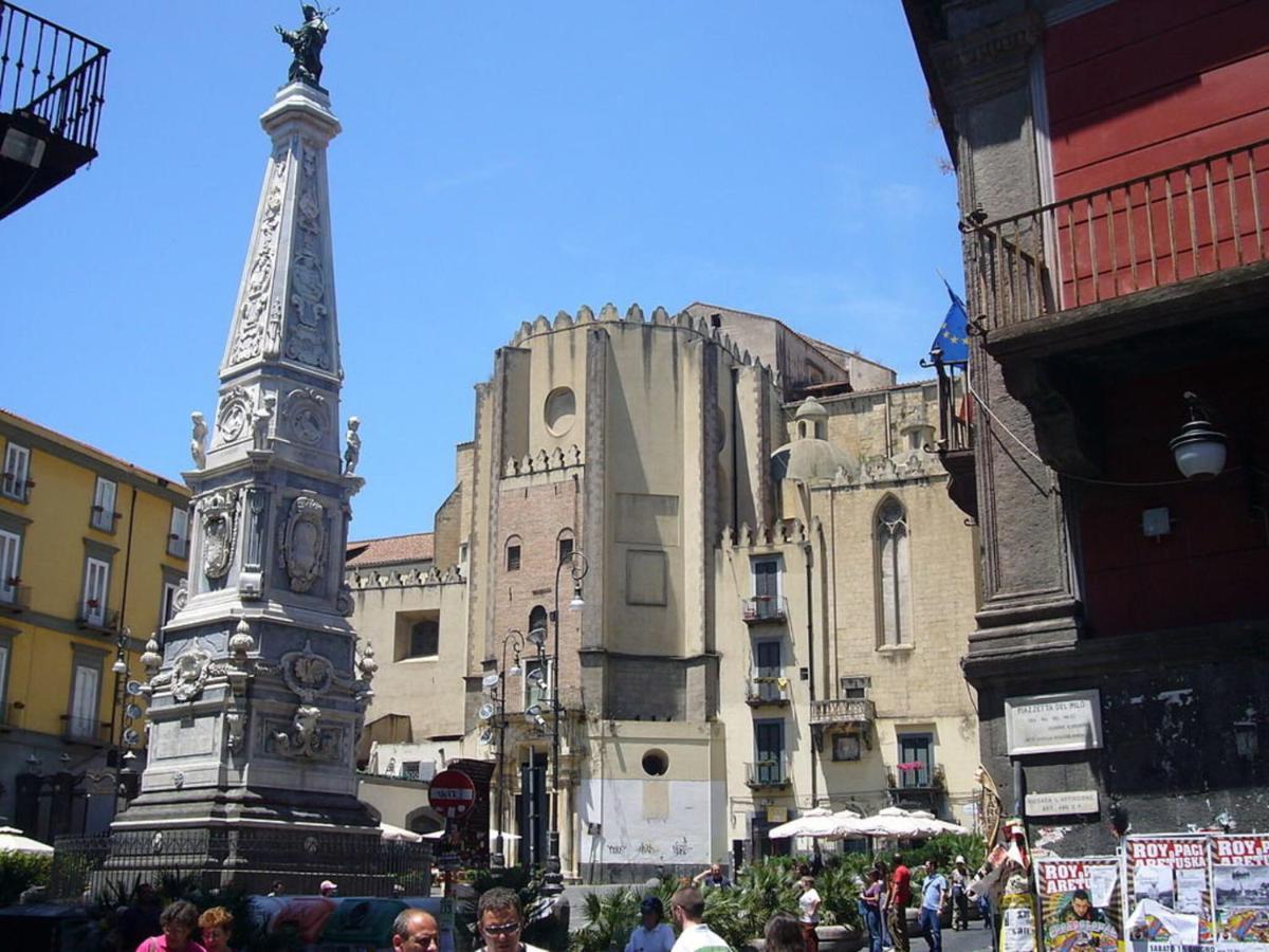 Casina Via Foria Bed & Breakfast Napoli Dış mekan fotoğraf