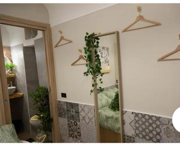 Casina Via Foria Bed & Breakfast Napoli Dış mekan fotoğraf