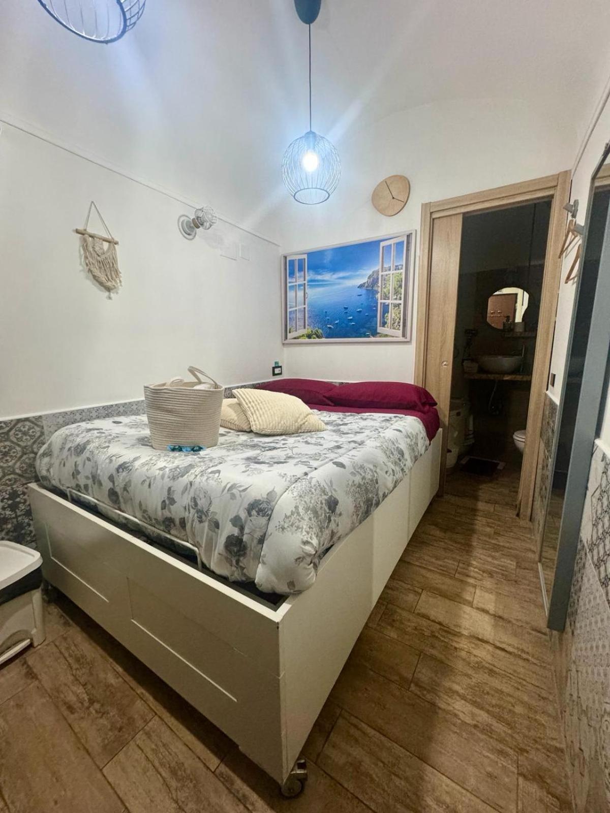 Casina Via Foria Bed & Breakfast Napoli Dış mekan fotoğraf